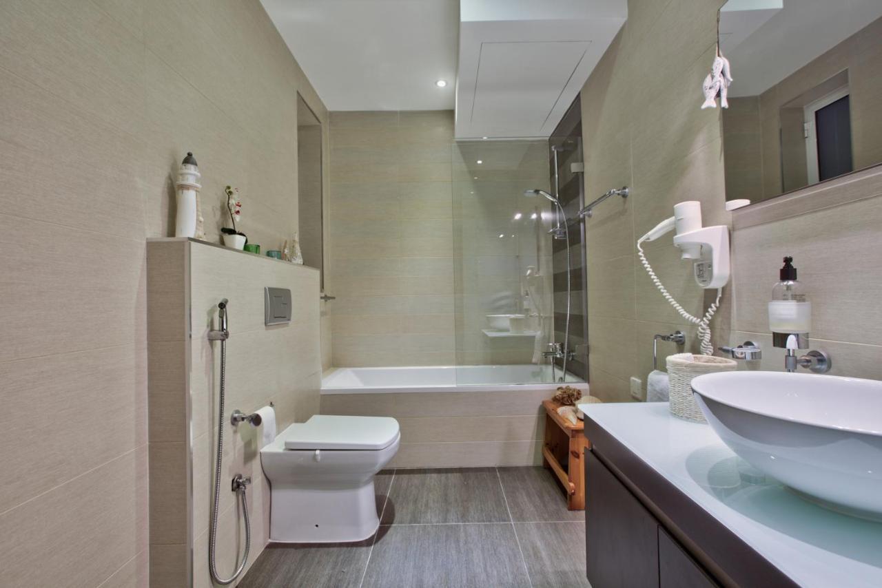 Bright And Central 2 Bedroom Apartment In Sliema Exterior foto